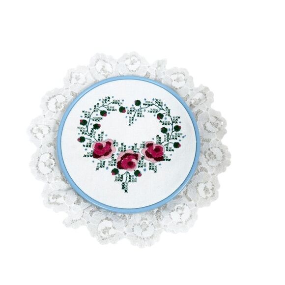 Vintage Mini Classics Cross stitch finished Rose Heart Floral Lace Wall Decor - Picture 1 of 8